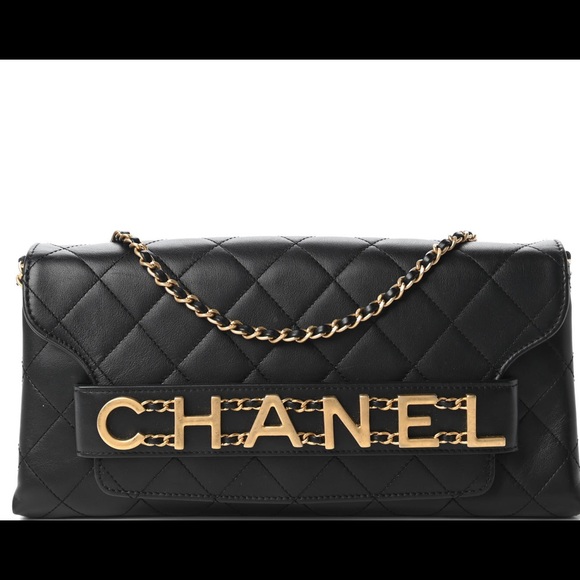 CHANEL Handbags - Chanel enchained clutch